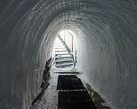 Tunel prin gheata